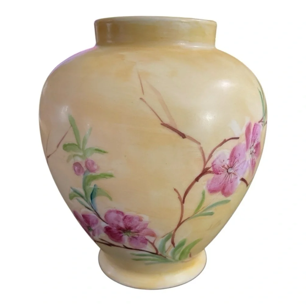Hand-Painted Heinrich Bird & Floral Porcelain Vase Signed E.C. Carpaccio 6